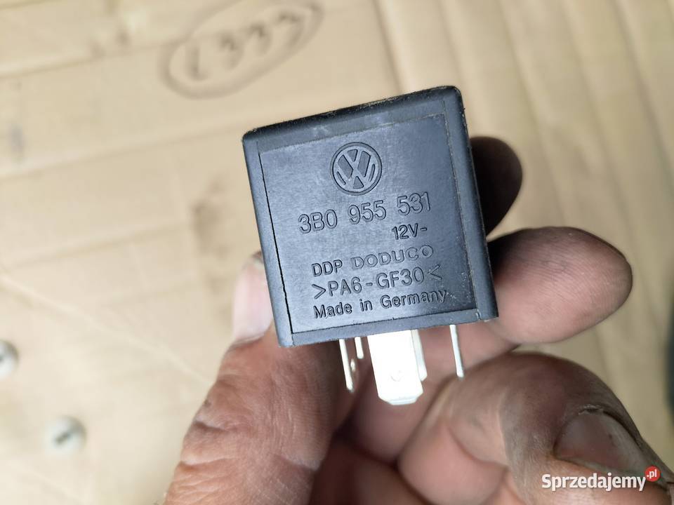 PRZEKAŹNIK 197 3B0955531 Kamień-Kolonia