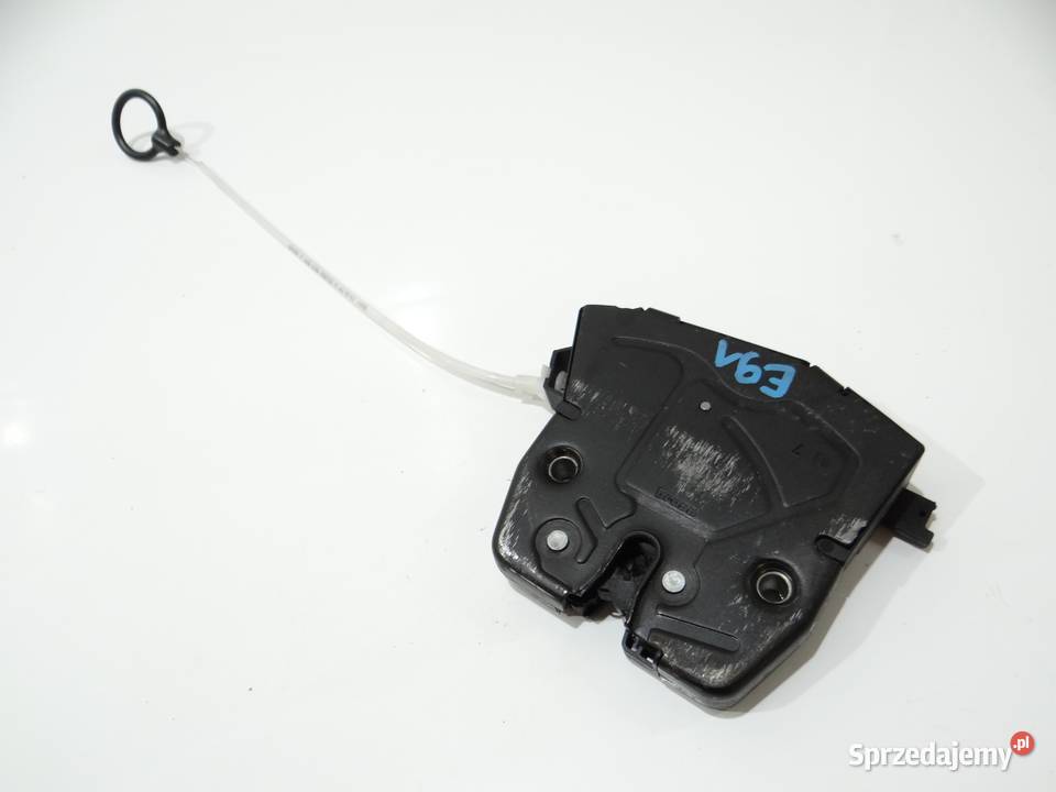 ZAMEK KLAPY BAGAŻNIKA BMW E91 7119049 Zamki, wkładki i kluczyki Strzyżewice