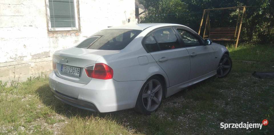 Sprzedam BMW E90 niegroźnie uszkodzona Rok produkcji 2005 Stopnica sprzedam