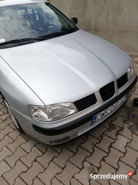Seat Cordoba Vario 2002 14 16v lakier metallic Stary Śleszów