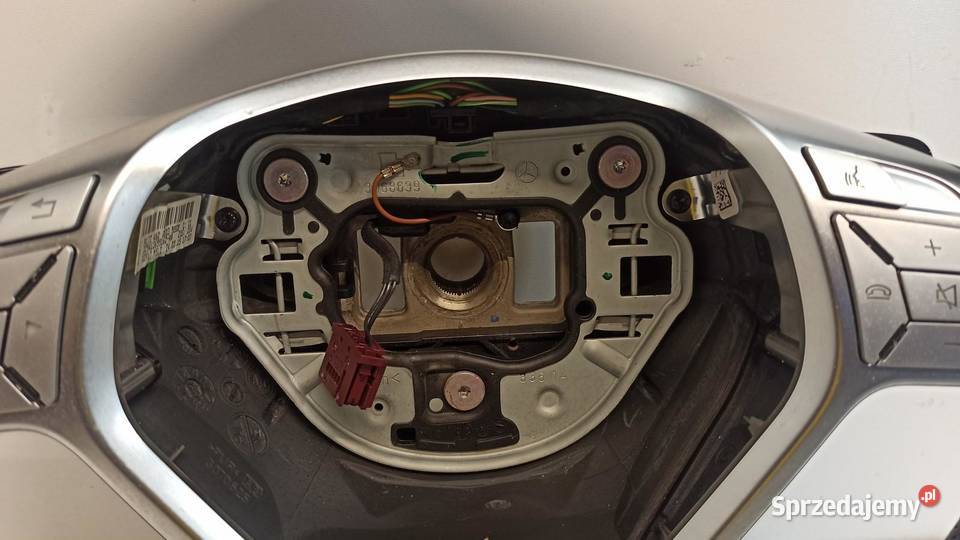 MERCEDES W212 KIEROWNICA MULTI A1724607303