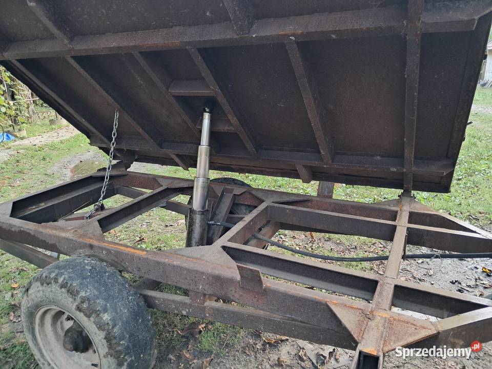 Przyczepa wywrotka nieuszkodzony Przyczepy rolnicze Koszyce Małe sprzedam