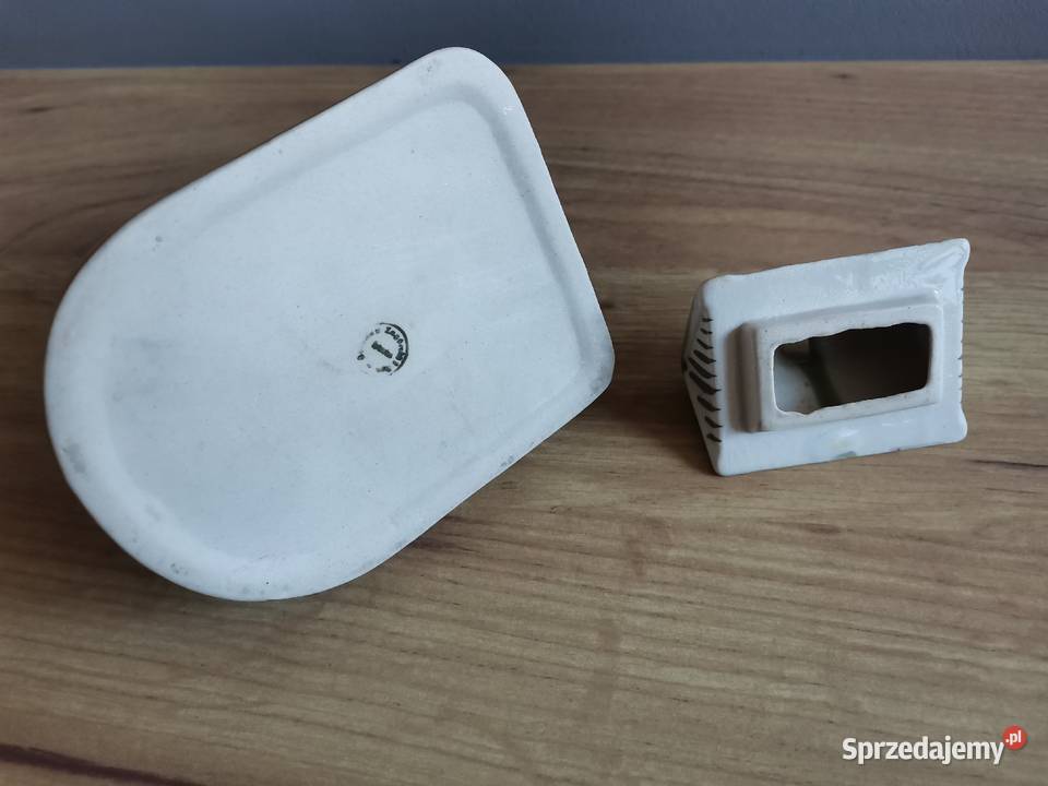 Stara nieużywana popielniczka Domek porcelana śląskie Siemianowice Śląskie