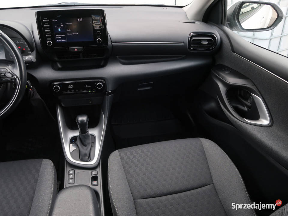 Toyota Yaris 15 VVTi Hybrid