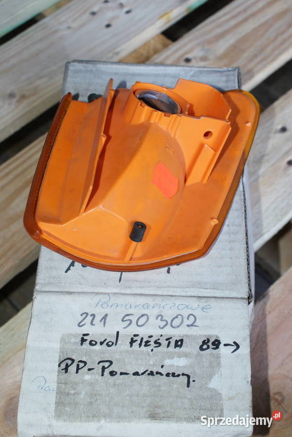 MIGACZ KIERUNEK PRAWY POMARAŃCZOWY FORD FIESTA osobowe Pozostałe Białobrzegi