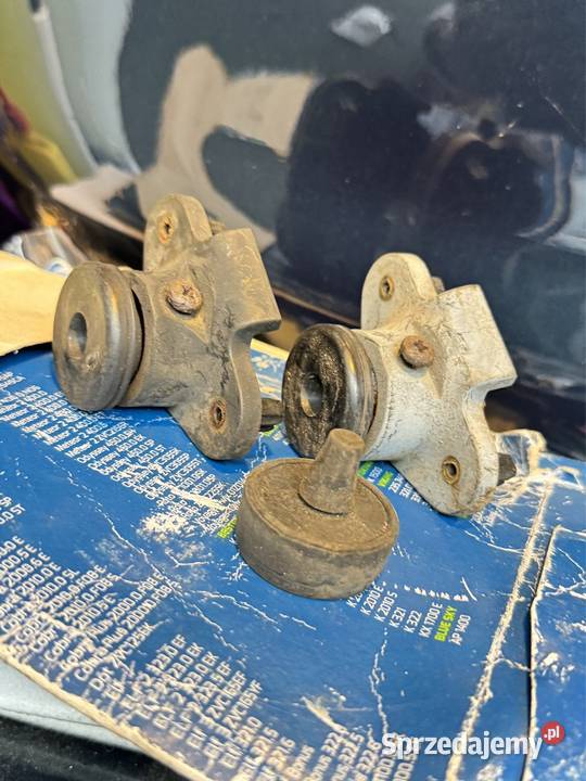 Ford Escort Mk5 stoper klapy bagażnika uszczelka