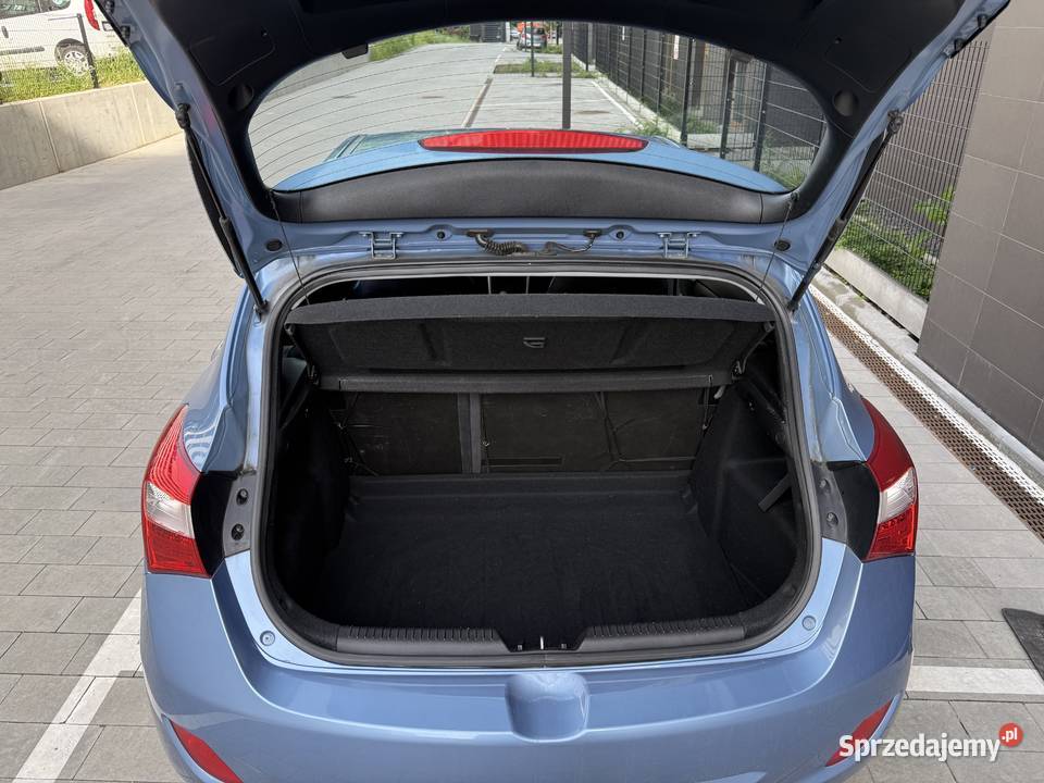 Samochód HYUNDAI i30 Comfort 14 Benzyna 2012 benzyna śląskie Katowice