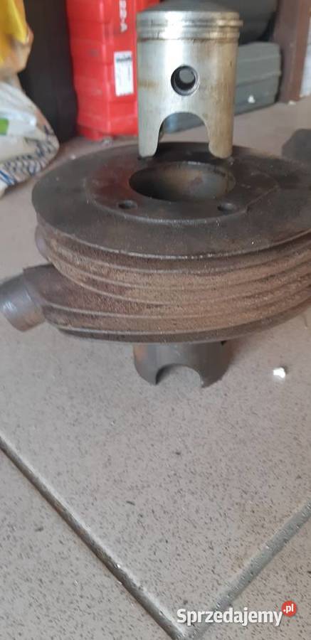 Cz 150 cylinder z tłokiem Szydłowiec