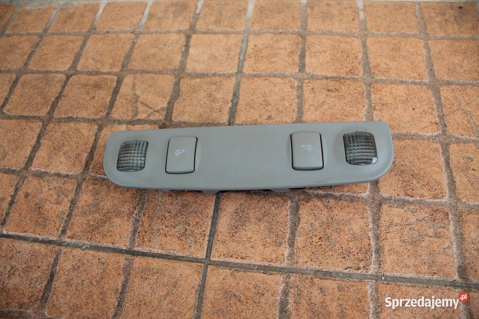 LAMPKA PODSUFITKI AUDI A4 B6 8E0947111A