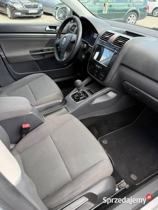 Volkswagen Golf V kombi 19 tdi 105 2005r 396 Śrem