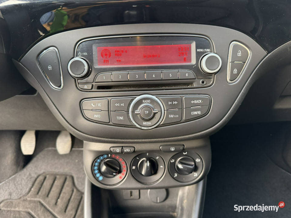 Opel Corsa 14 90 Klimatyzacja E 2014 VAT marża Corsa Orzech