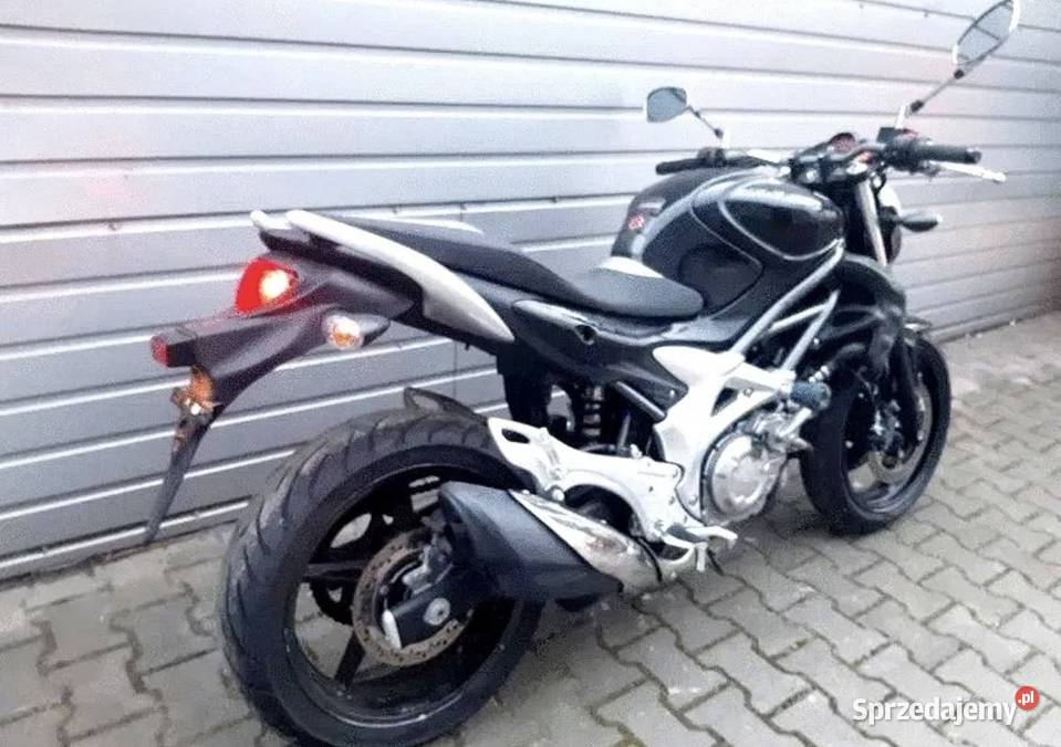 Sprzedam Suzuki Gladius Naked 650 na kategorie A 16000km Suzuki dolnośląskie Wrocław