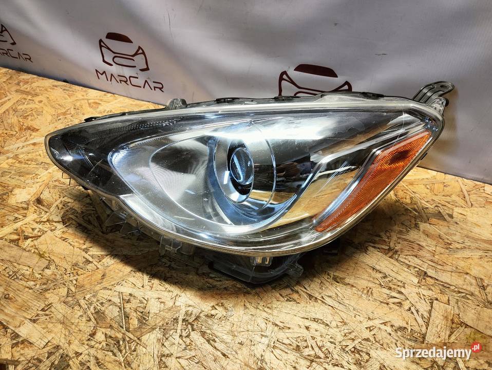 Lampa LED Lewy Przód Toyota Prius C Aqua 2012 Pleszew