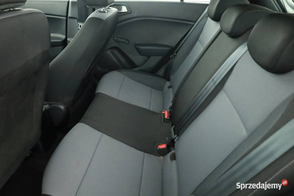 Hyundai i20 12 poduszka powietrzna Motoryzacja mazowieckie sprzedam