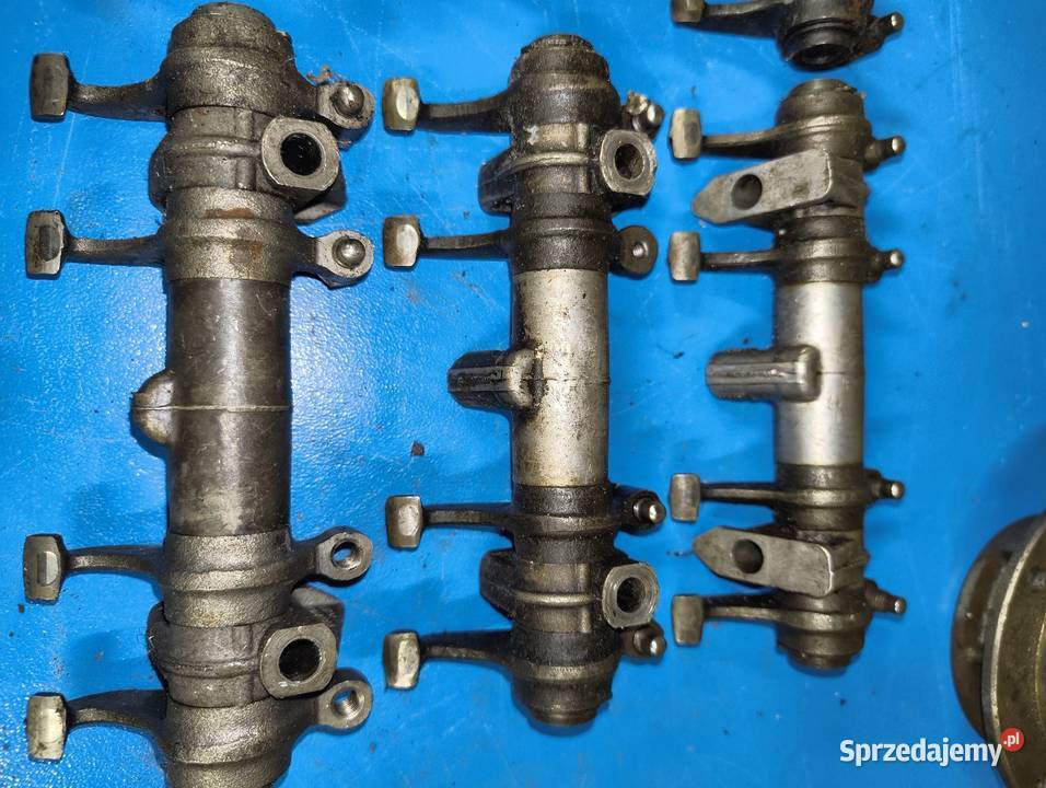 Klawiatura zaworowa zaworów dźwigienki fiat 126p osobowe