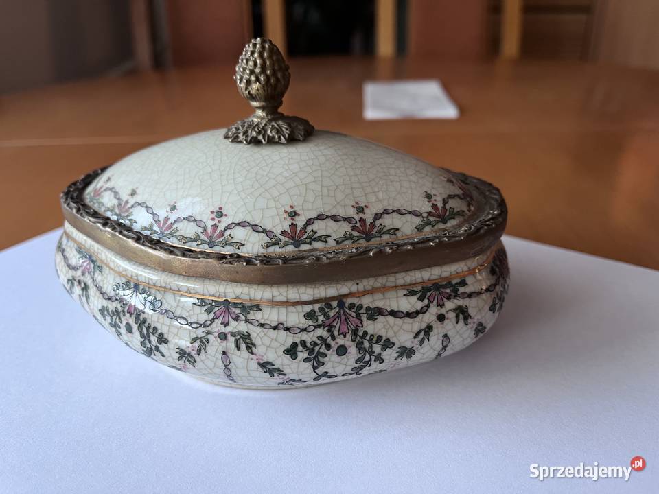 Porcelanowa szkatułka Art Decor Caesar Trzebnica