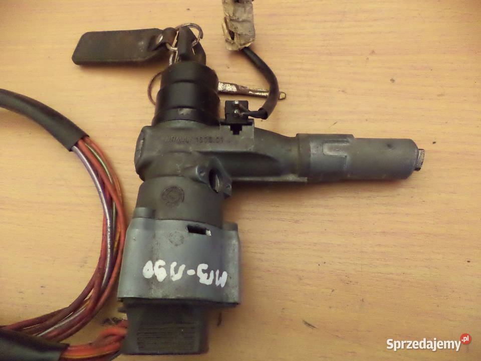 MERCEDES 190 STACYJKA KLUCZYK Turek