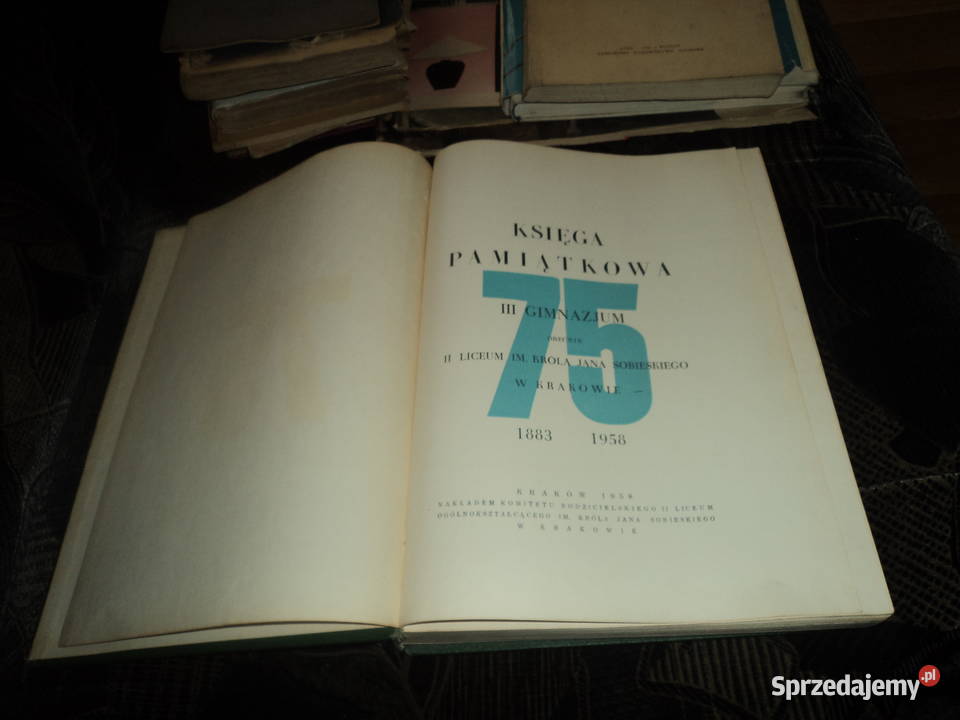 Księga pamiątkowa 3go gimnazjum w Krakowie Nowy Sącz