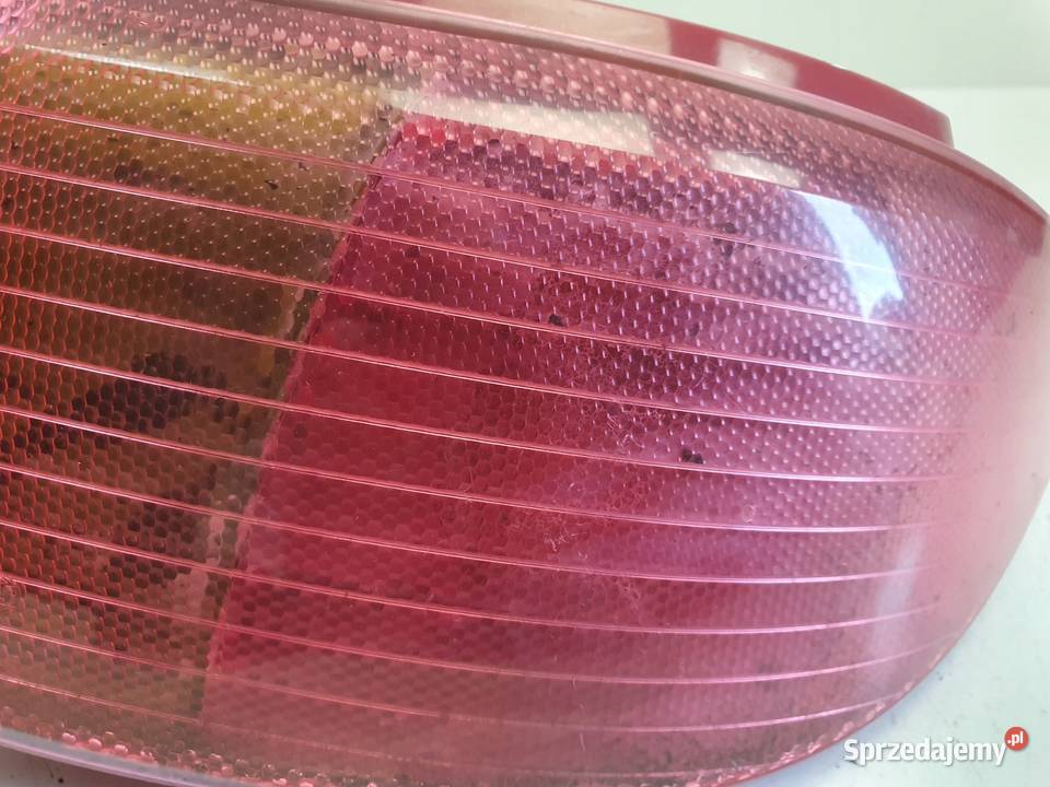Mazda 2 II Demio II TYLNA LAMPA PRAWA prawy tył Rudka
