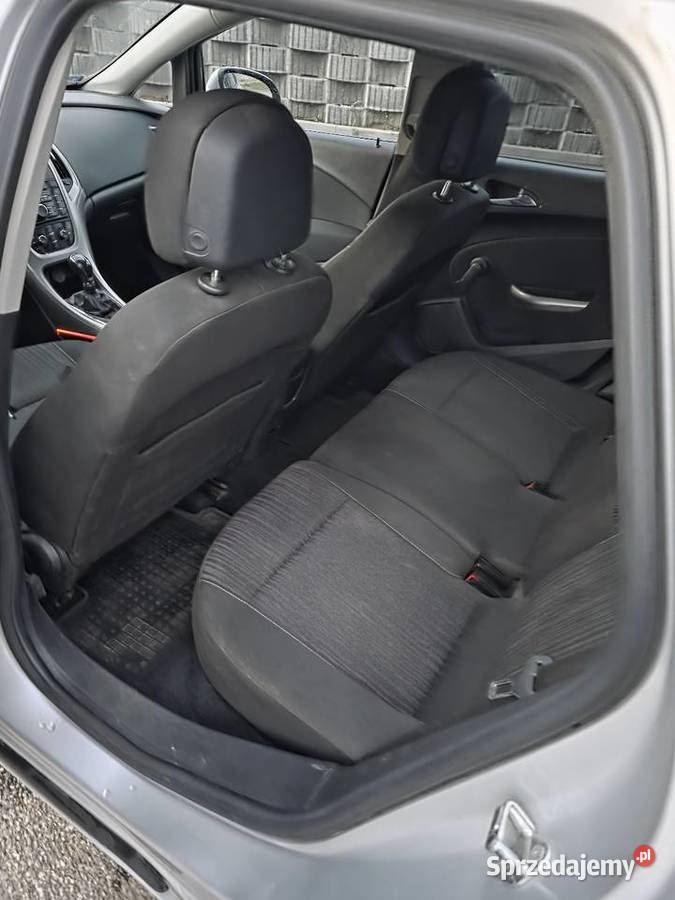 Opel Astra J 2011 Dąbrowa Górnicza
