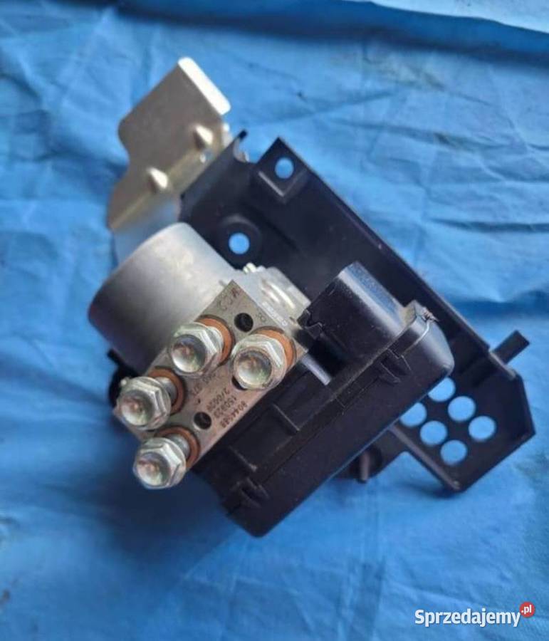 Aprilia TUONO V4 1100 rsv 2016 pompa ABS Nowy Tomyśl