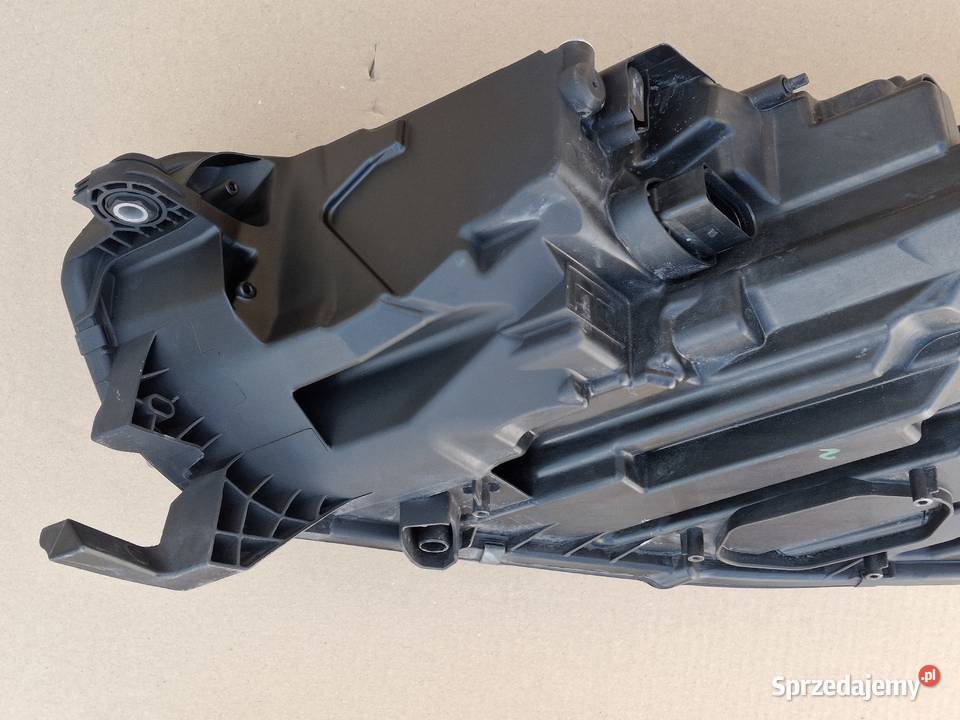 SKODA OCTAVIA IV 4 REFLEKTOR PRAWY LAMPA PRAWA lubuskie Bieleń