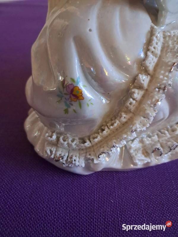 Figurka damy grającej na harfie lubuskie Skwierzyna