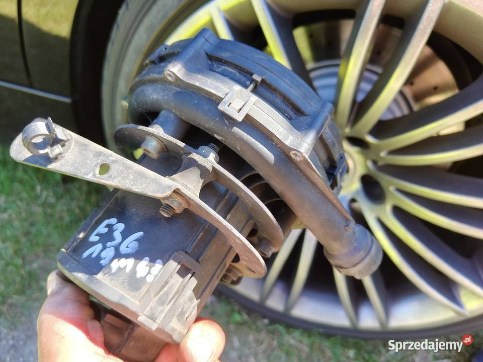 Bmw e36 pompa powietrza wtórnego 100 sprawnym Aleksandrów Łódzki