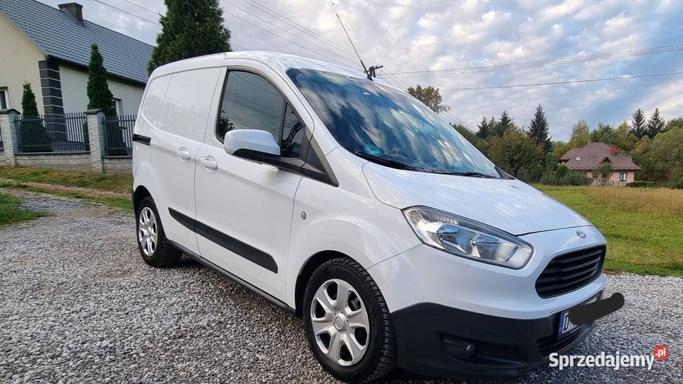 Ford Transit Courier bezwypadkowyzadbany Rok produkcji 2017 Transit Courier Tarnów