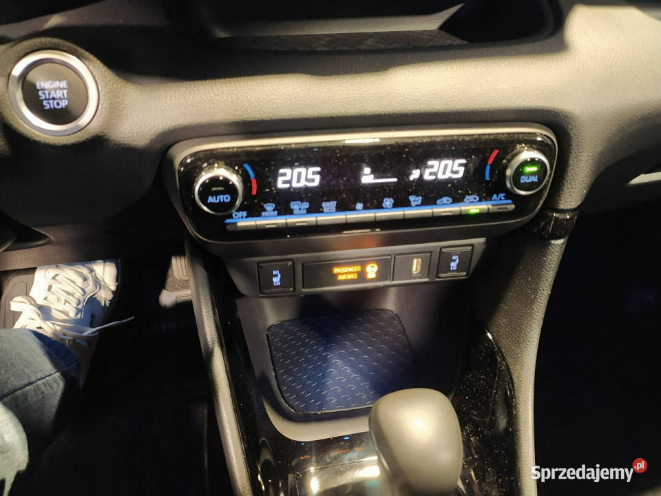 Toyota Yaris 15 125 Style CVT Pierwszy serwisowany w ASO łódzkie Łódź sprzedam