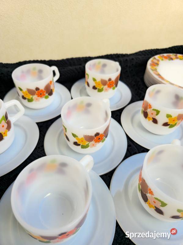 Schott Jena szklo mleczne Filiżanki z podstawami dolnośląskie Nowa Ruda