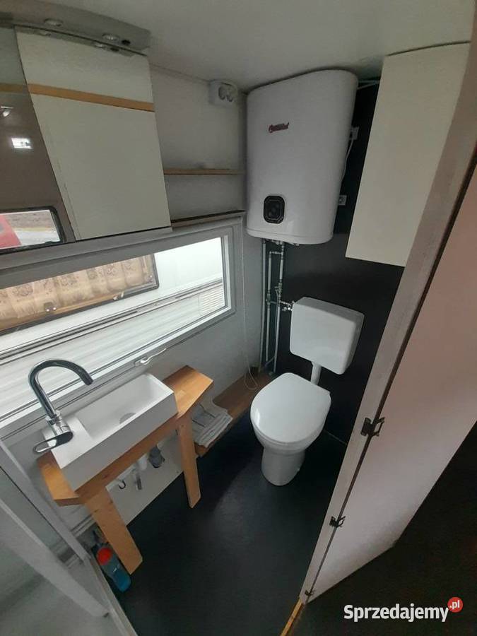 Przyczepa kempingowa Hobby wc prysznic ciepła