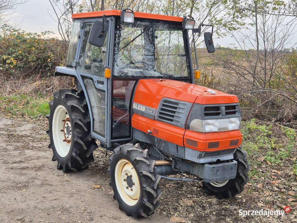 Traktorek traktor KUBOTA GL260D 26 44 Małuszyn