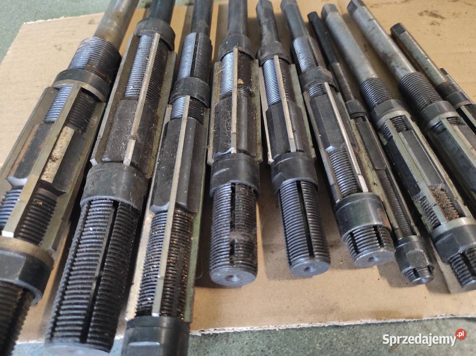 Rozwiertak nastawny do metalu HSS sprzedam