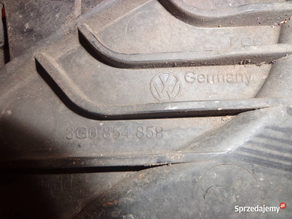 VW passat b8 chlapacz prawy tyl 3G0854858 osobowe Pozostałe Łódź