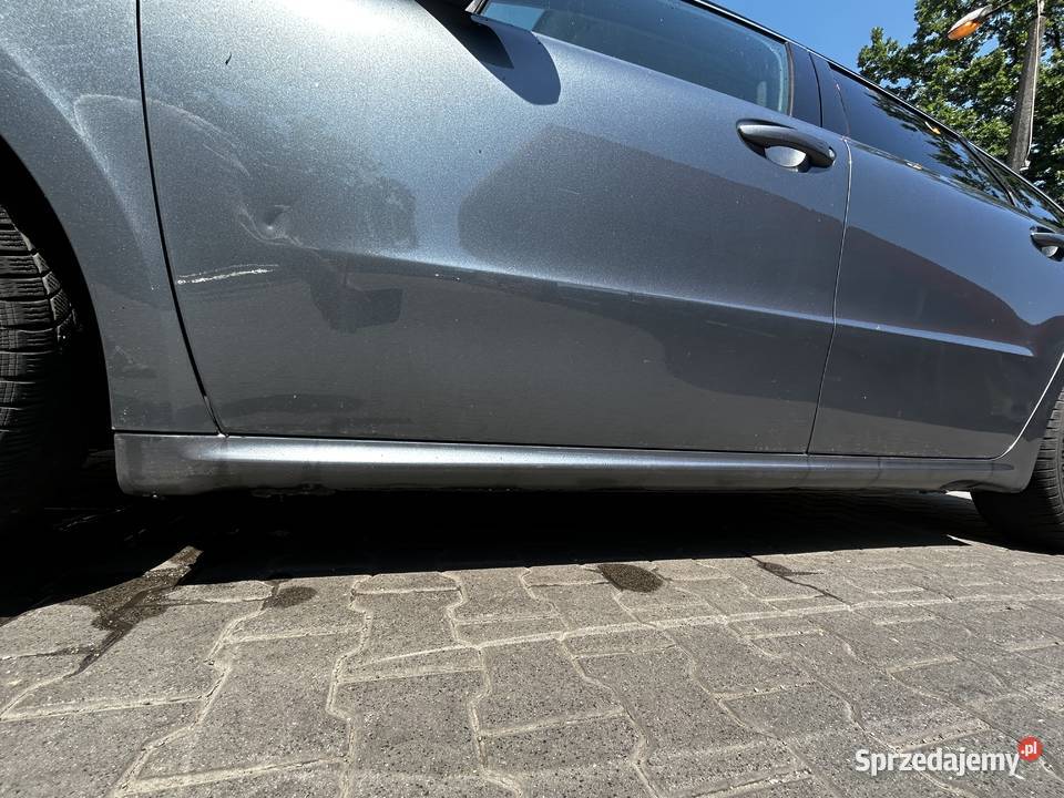Peugeot 508 SW z 2011 roku i komplet kół nieuszkodzony