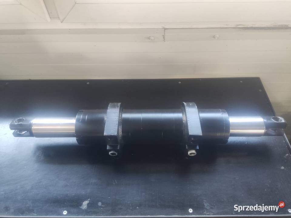 Siłownik kierowniczy TCM FD3550 T8 T9 524W240202 Giedlarowa