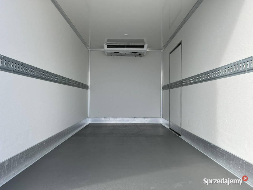 Iveco Daily 30160 50C16 Chłodnia 20C30C centralny zamek Daleszyce sprzedam