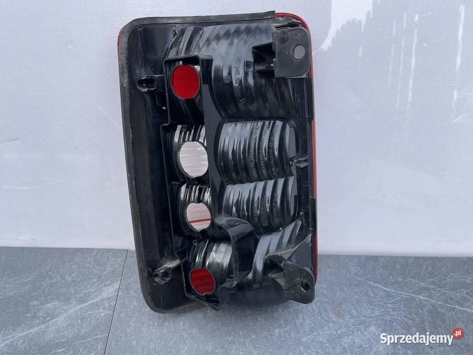 VW CADDY PRAWA LAMPA TYŁ Ostroróg sprzedam