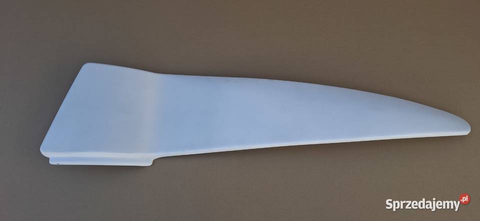 RENAULT PREMIUM SPOILER DACHOWY OWIEWKA PRAWA ciężarowe Bieleń