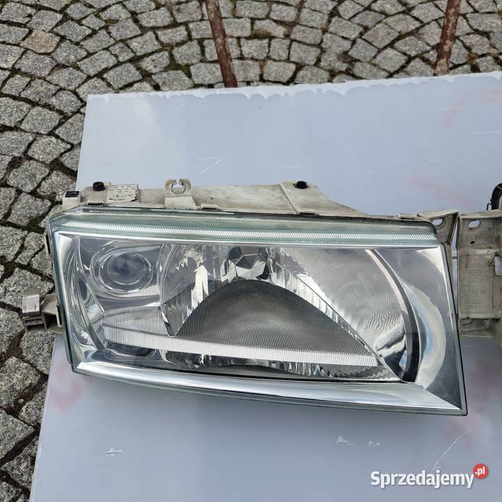 Refllektory skoda Octavia I Piotrków Trybunalski