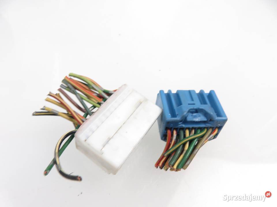 LICZNIK TOYOTA AVENSIS II T25 22 D 8380005851B osobowe