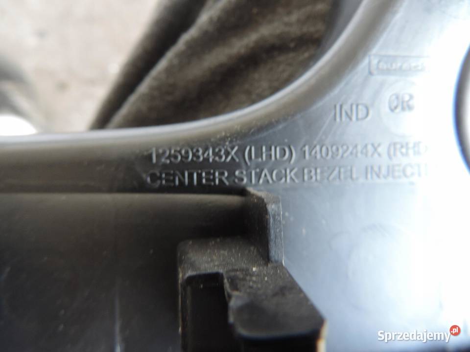 OPEL VIVARO B LISTWA OSŁONA RAMKA RADIA 93452450 sprzedam