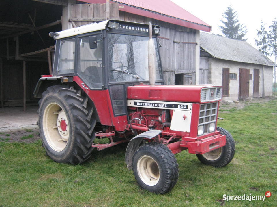Ciągnik International 644 Zaczep górny lubelskie Dobryniów-Kolonia sprzedam