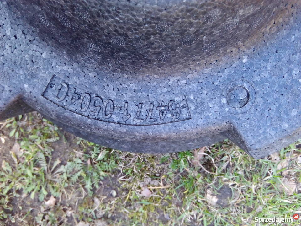 Piana styropian bagażnika Toyota Avensis 0309 Tarnów