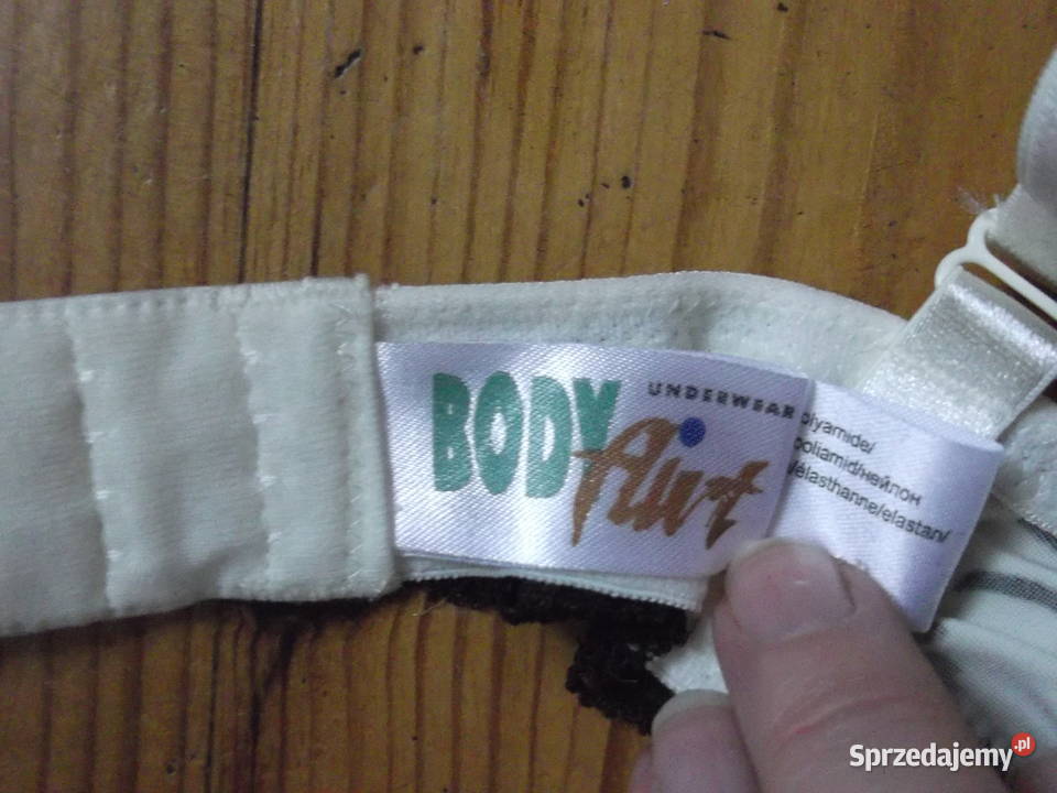 Komplet bielizny biustosz 75C majtki 3638