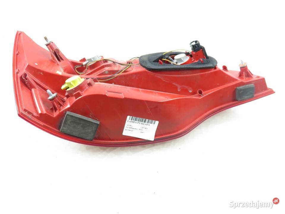 LAMPA PRAWA TYLNA KLAPA AUDI Q7 4L 4L0945094