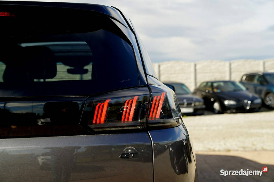 Peugeot 5008 GT kamery Skora Nawi blis HAK pełny VAT Otmuchów