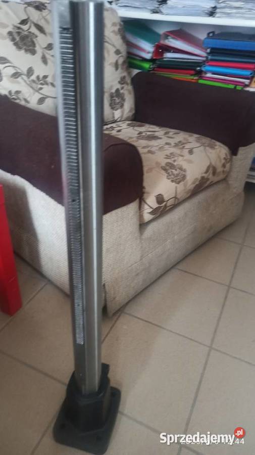 słup ze stopą do mechanizmu posuwu nowe