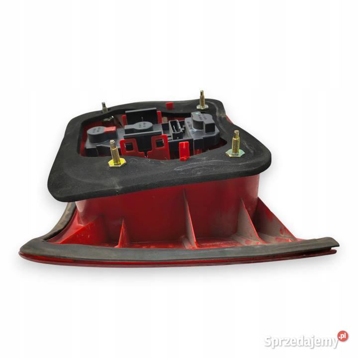 LAMPA PRAWA Audi A6 C5 LIFT KOMBI AVANT tylna Lampy tylne lubelskie Chełm